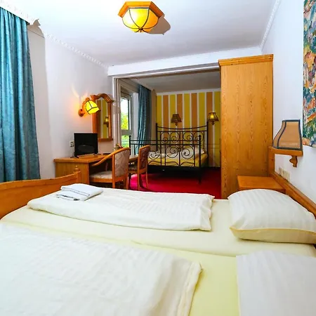 فندق Haus Am Walde 3*